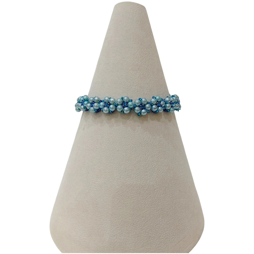 Choker artesanal Iluztro em pérolas azuis e cristais – gargantilha ajustável exclusiva