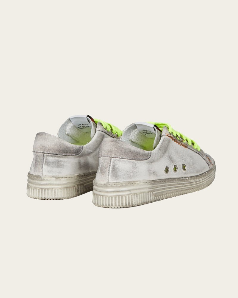 LIGHTY ESSENTIAL TRAINERS IN WHITE