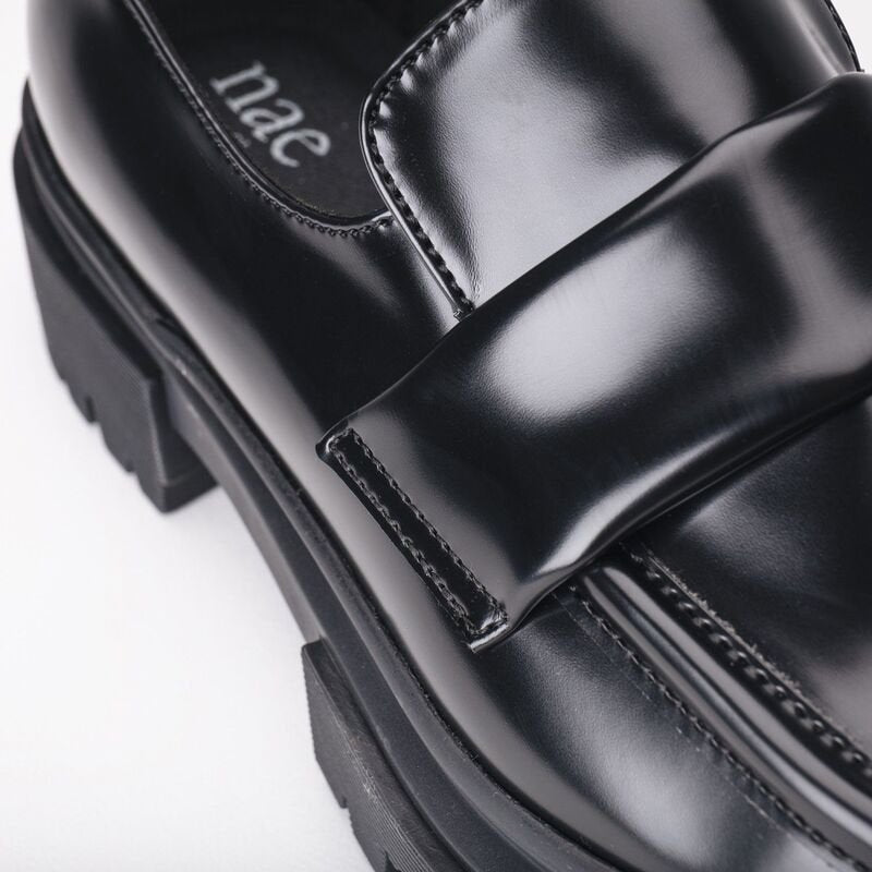 Esel Black Loafers