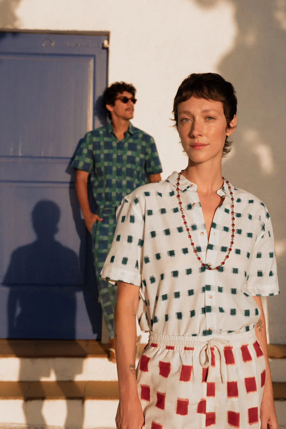 aura hand-woven cotton shirt in white and blue