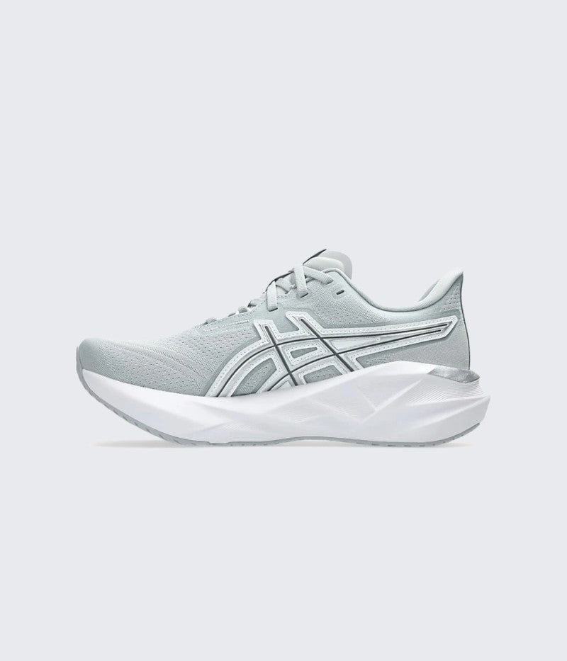 NOVABLAST 5 Women's Sneakers