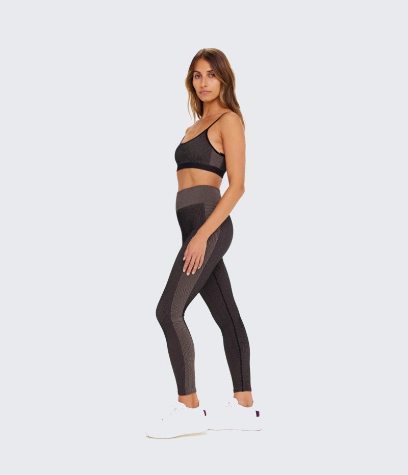 Ribbed Seamless 25in Midi Pant