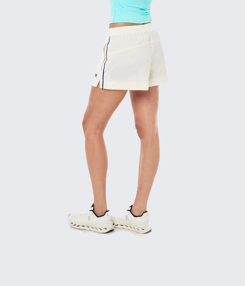 Ultra Short Whisper White Cream