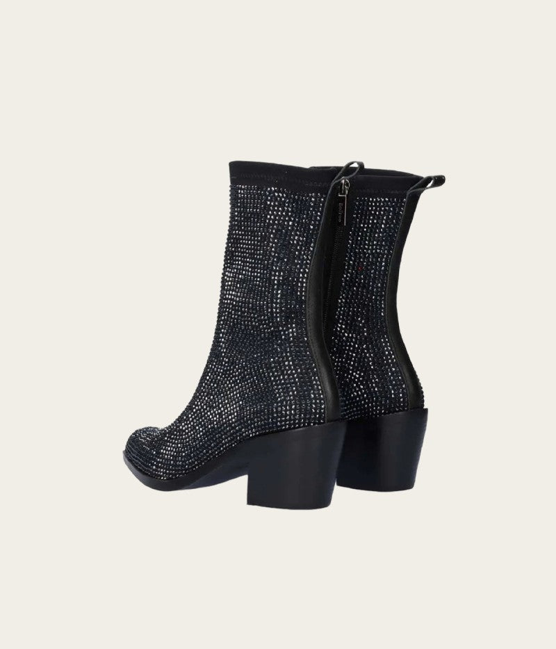 BILBAO 2322 / BLACK
