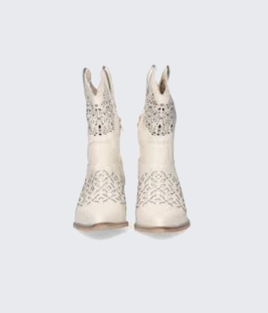 GIA 044 Offwhite Boots