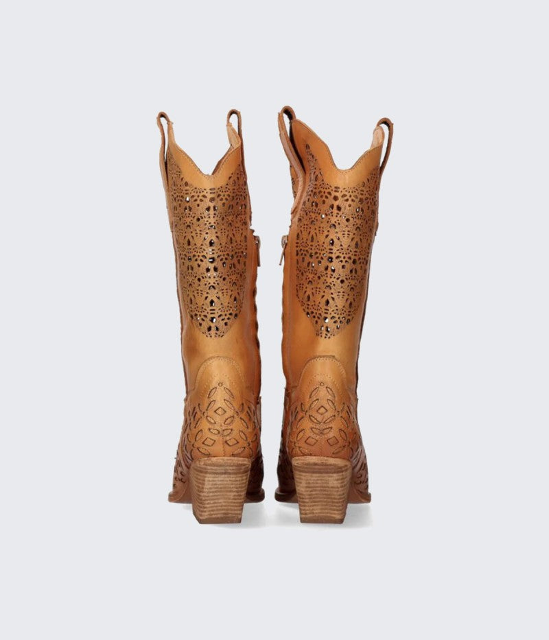 GIA 055 Camel Boots