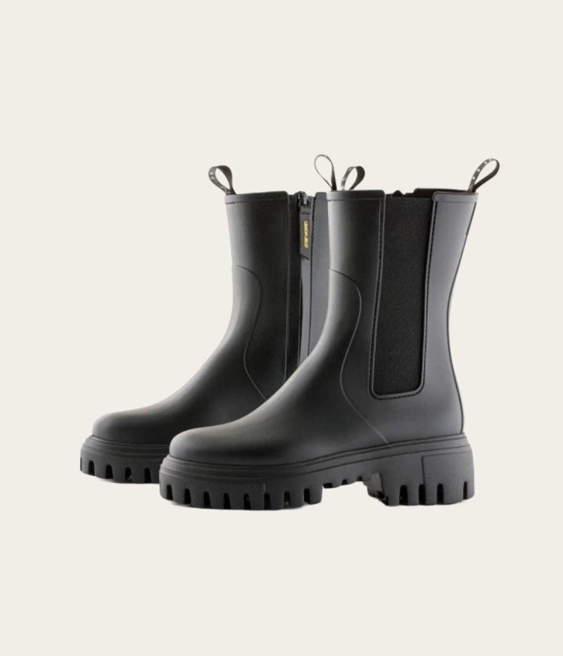 CORA 05 / PRETO