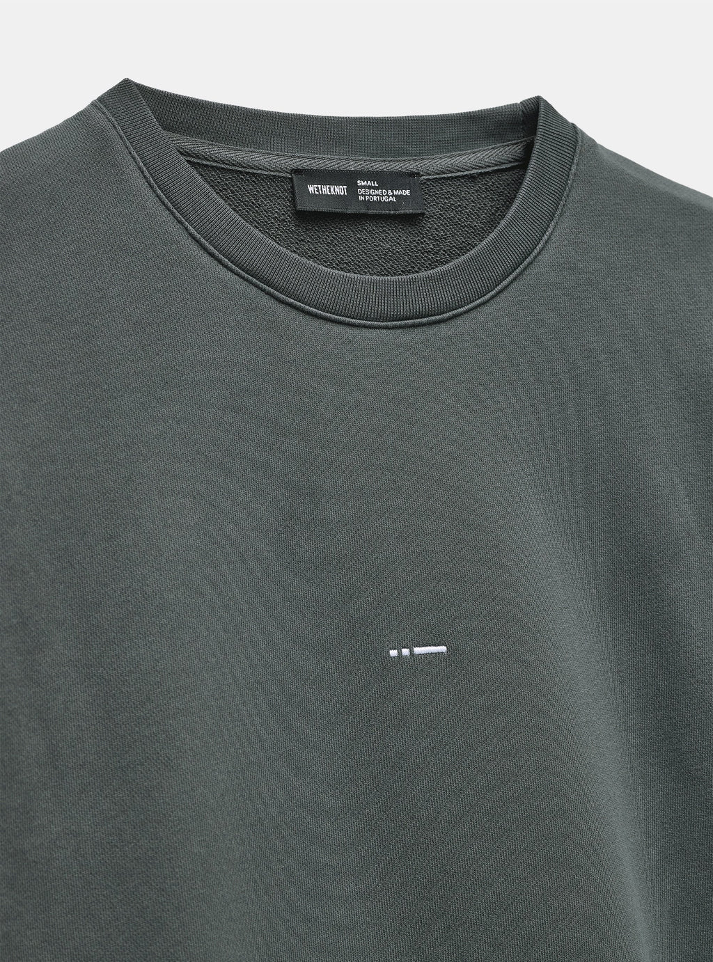 Essential sweatshirt
