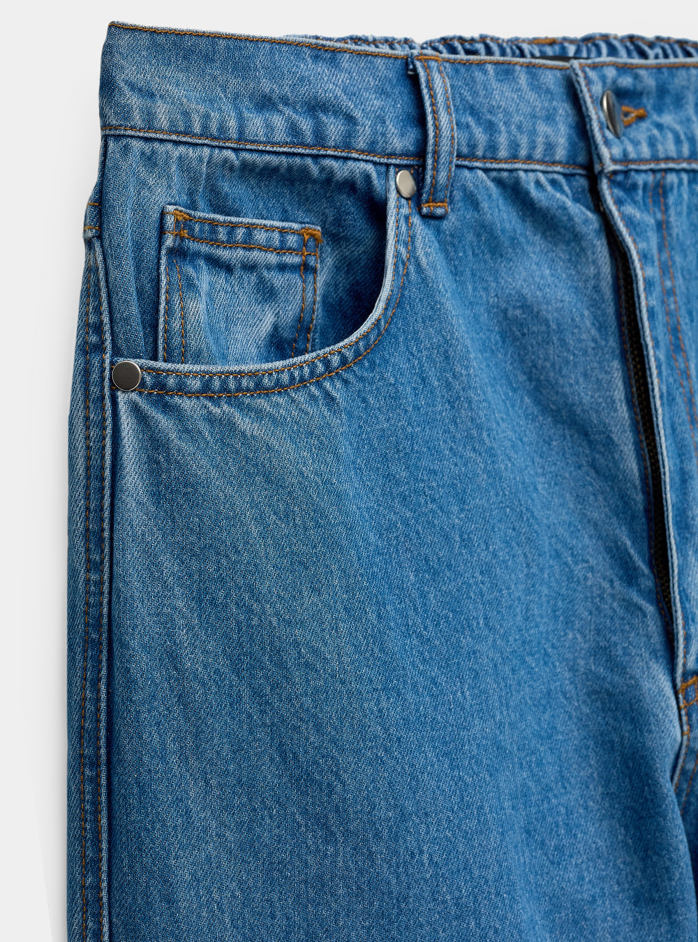 Straight-leg jeans