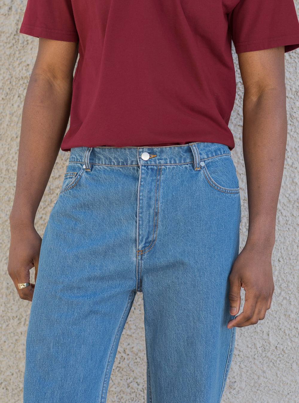 Straight-leg jeans